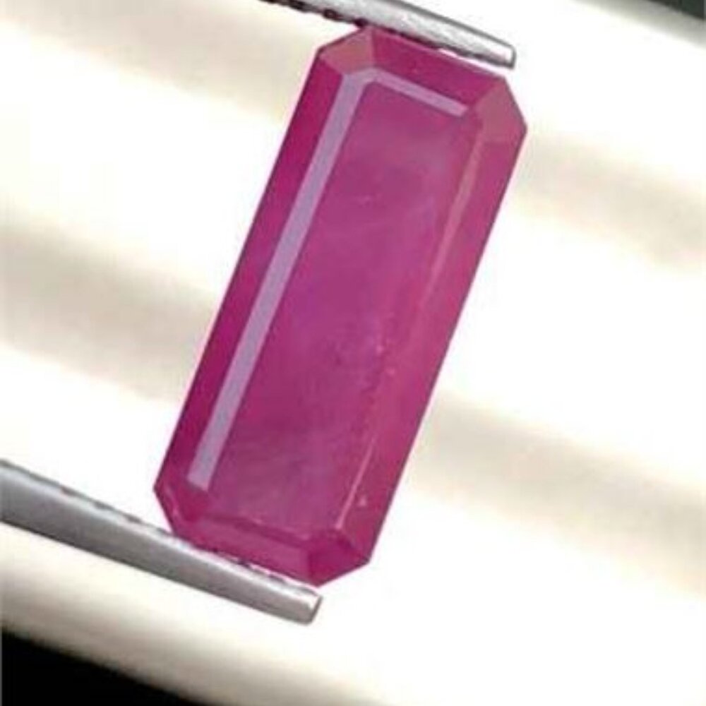 Natural Purple Sapphire stone